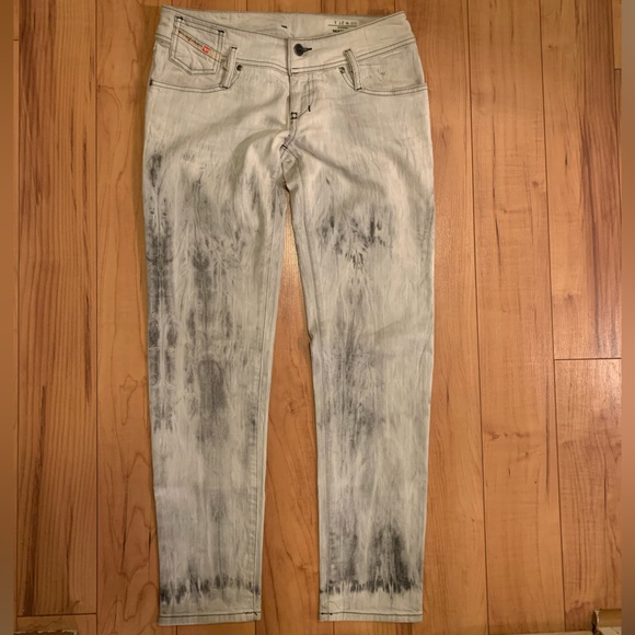 Diesel Acid Washed Low Rise Skinny Jeans - Picture 4 of 5